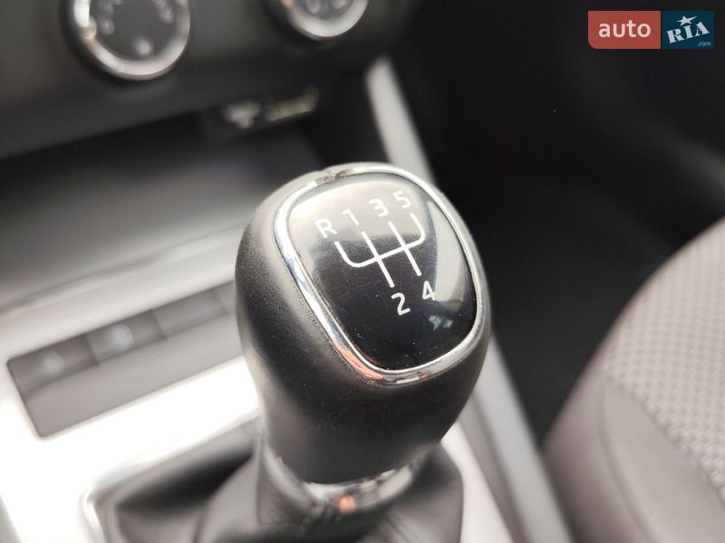 Универсал Skoda Octavia 2014 в Чернигове