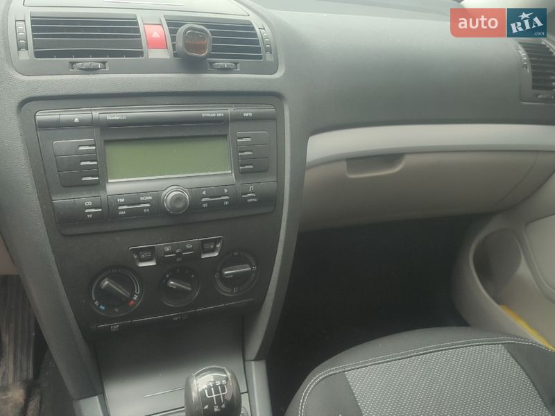 Лифтбек Skoda Octavia 2006 в Ворзеле фото 9 Лифтбек Skoda Octavia 2006 в Ворзеле