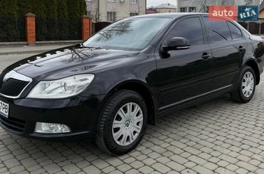 Лифтбек Skoda Octavia 2010 в Львове
