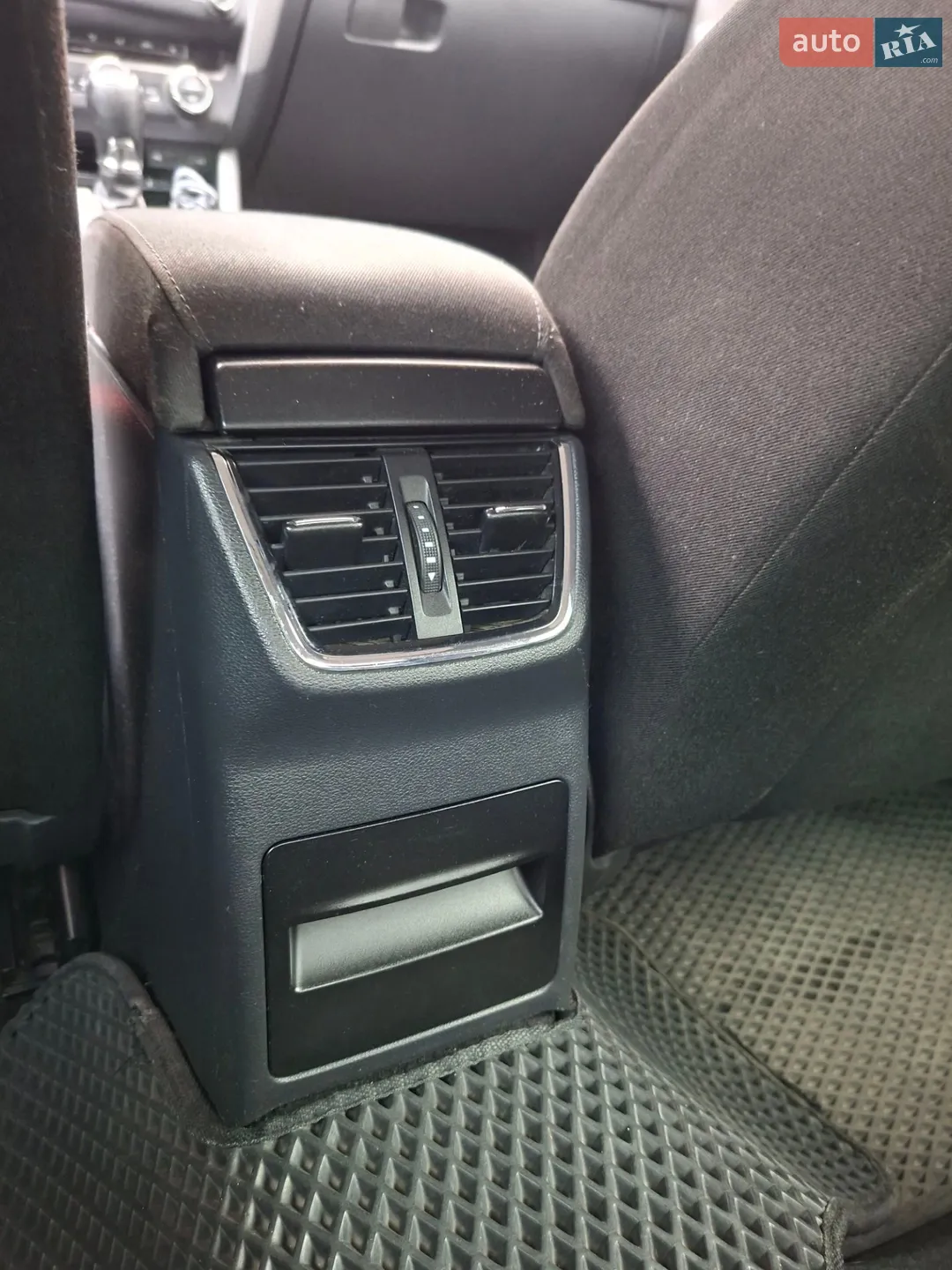 2014 Skoda Octavia - мініатюра 26
