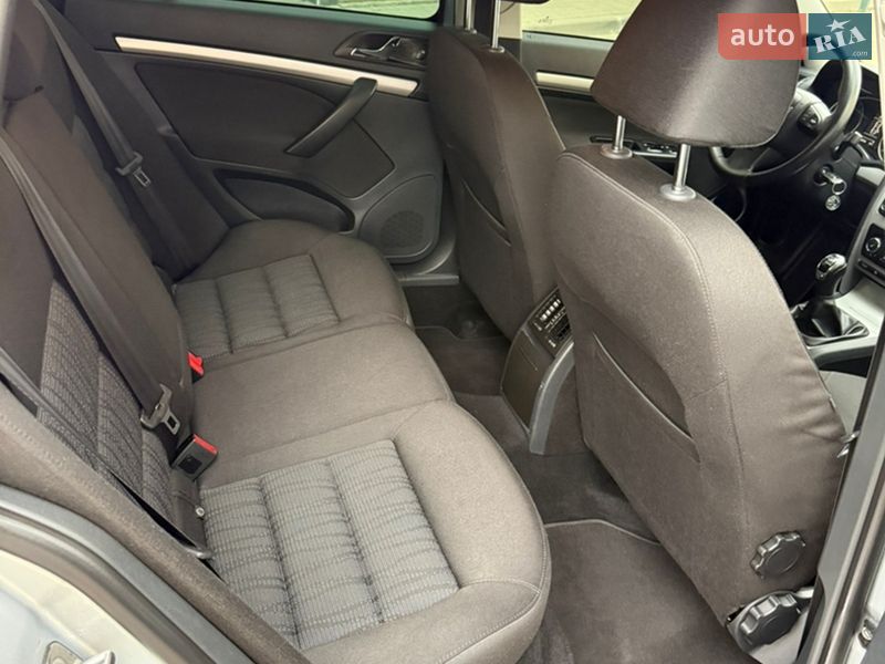 Универсал Skoda Octavia 2011 в Львове