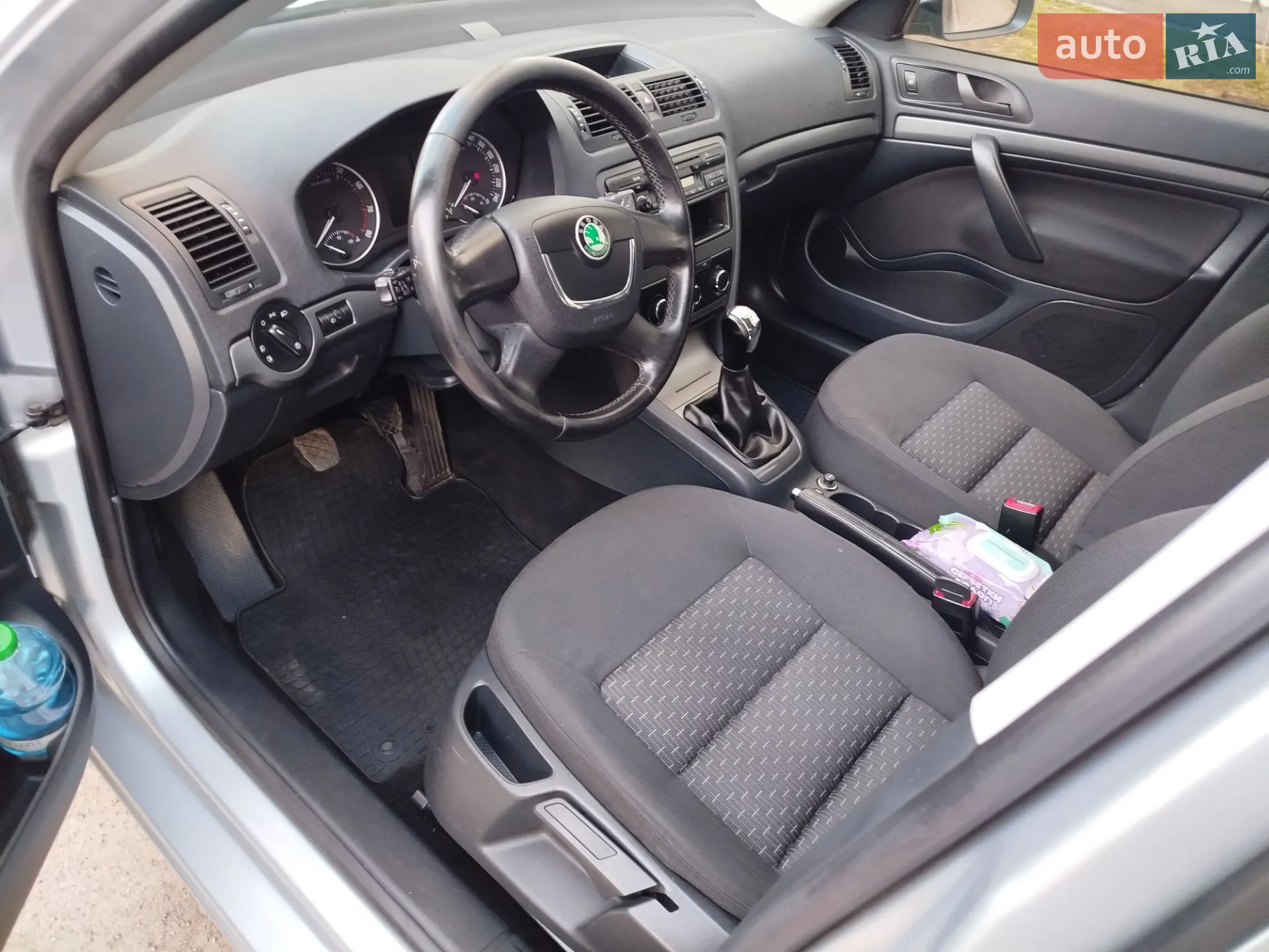 2010 Skoda Octavia - мініатюра 4
