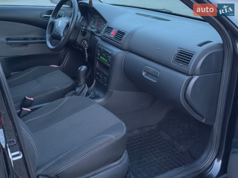 Ліфтбек Skoda Octavia 2005 в Києві