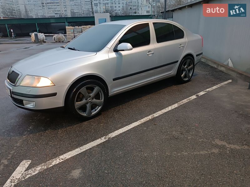 Ліфтбек Skoda Octavia 2004 в Харкові