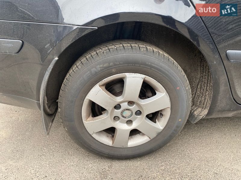 Лифтбек Skoda Octavia 2008 в Черкассах