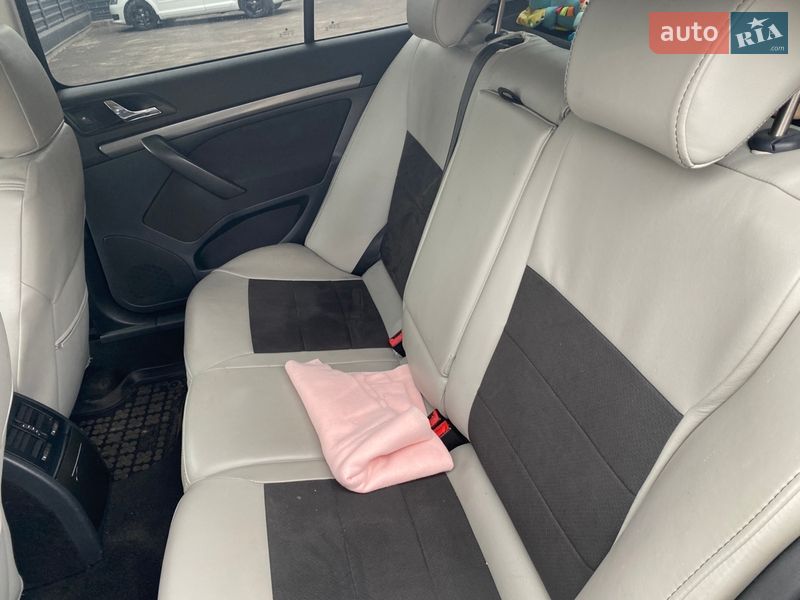 Лифтбек Skoda Octavia 2008 в Черкассах