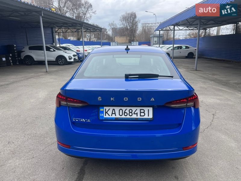 Лифтбек Skoda Octavia 2021 в Киеве
