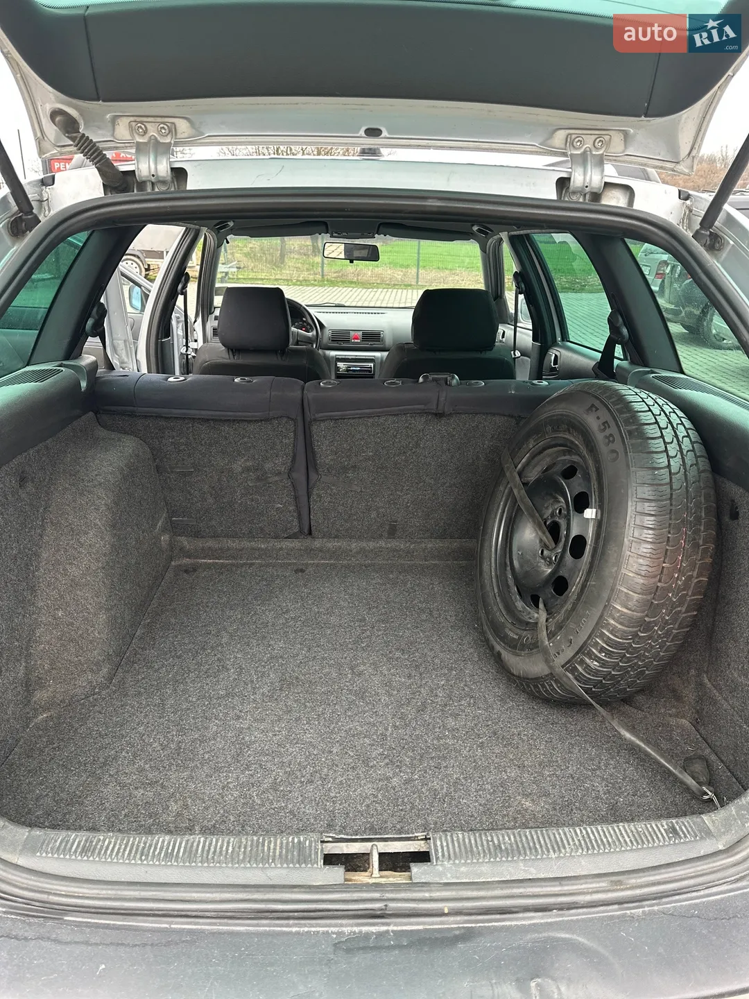 2010 Skoda Octavia - мініатюра 17