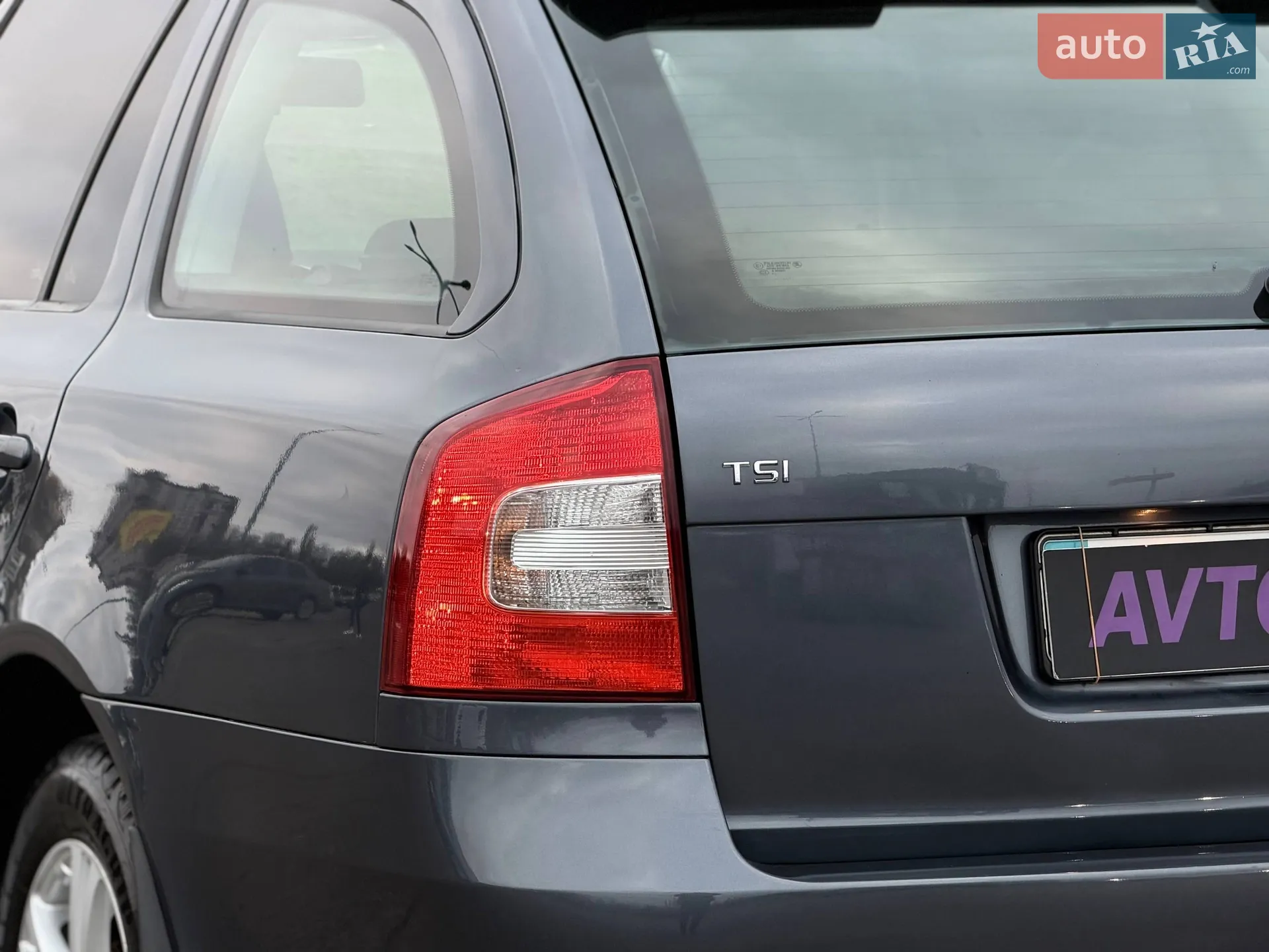 2010 Skoda Octavia - мініатюра 11