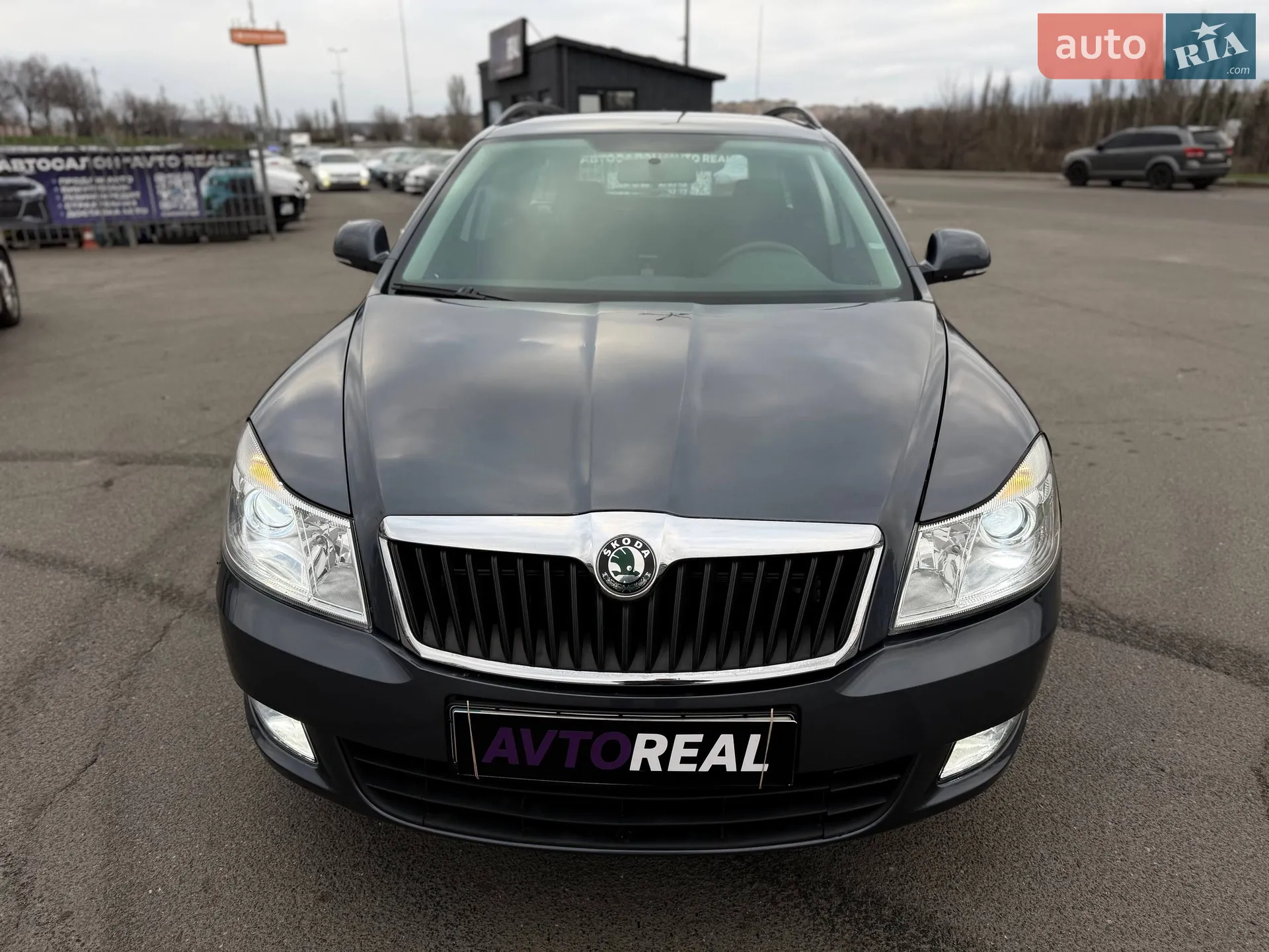 2010 Skoda Octavia - мініатюра 16