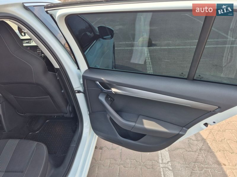 Универсал Skoda Octavia 2018 в Житомире фото 30 Универсал Skoda Octavia 2018 в Житомире