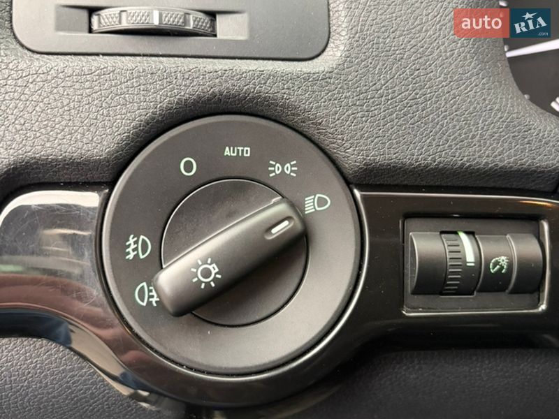 Универсал Skoda Octavia 2010 в Киеве фото 16 Универсал Skoda Octavia 2010 в Киеве