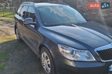 Універсал Skoda Octavia 2010 в Луцьку
