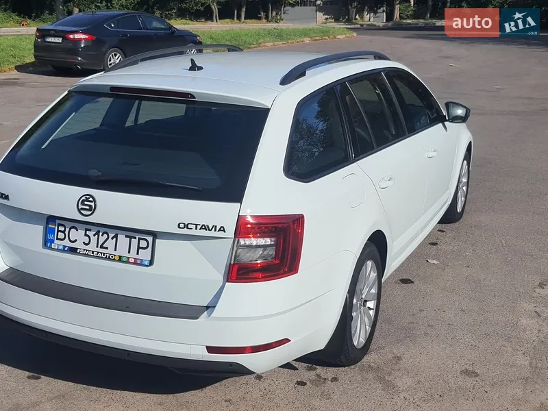 Skoda Octavia 2017 VIN TMBJG7NE4J0238061 фото оголошення 10 з 108