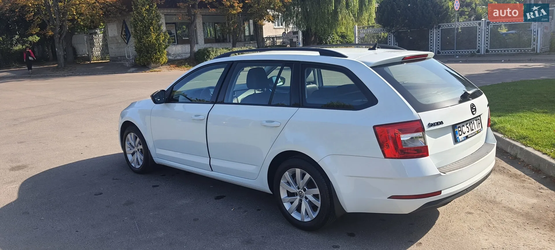 2017 Skoda Octavia - мініатюра 25