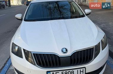 Лифтбек Skoda Octavia 2017 в Днепре