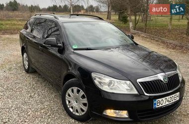 Универсал Skoda Octavia 2012 в Залещиках