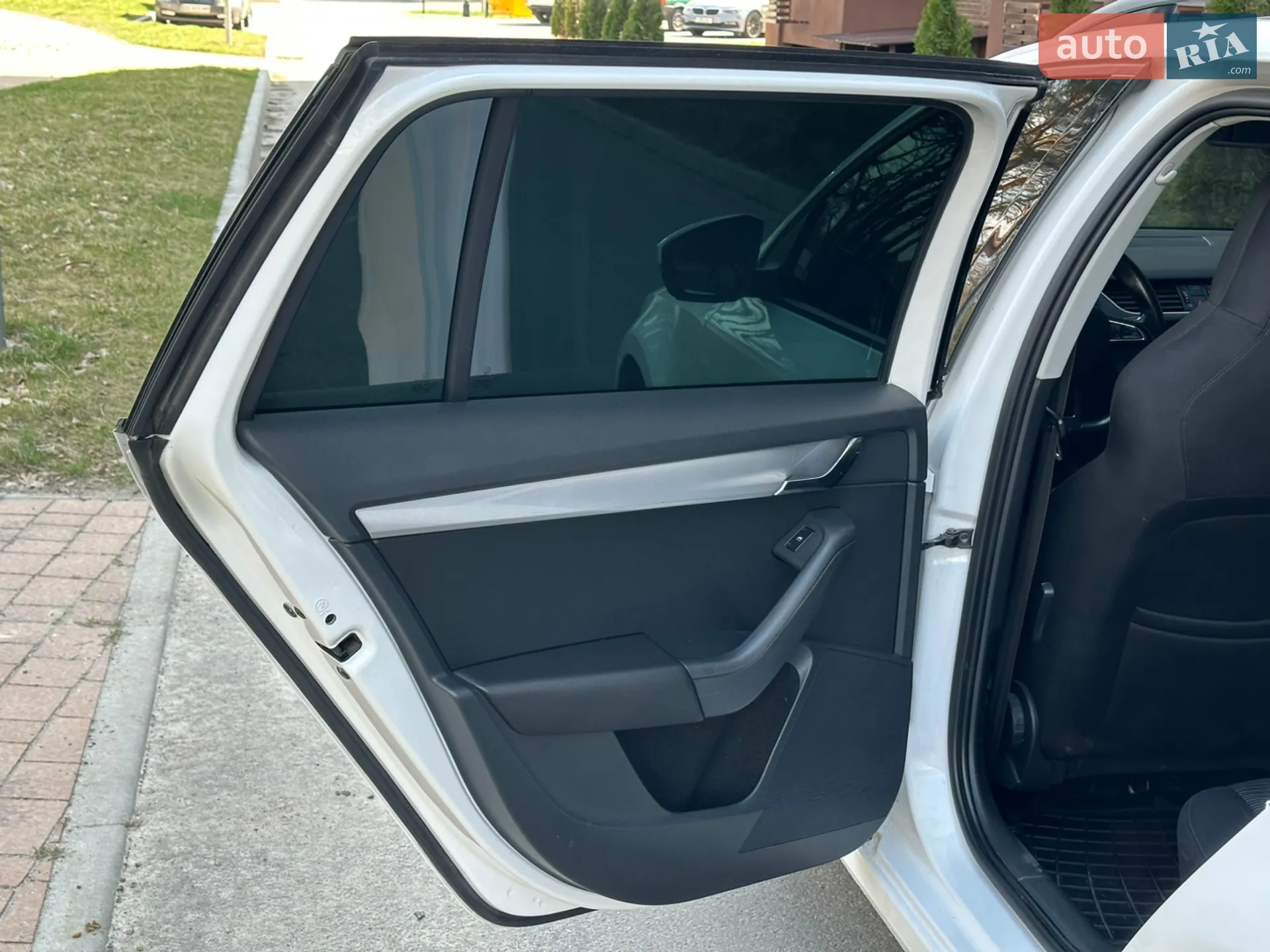 2014 Skoda Octavia - мініатюра 20