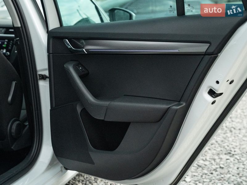 Універсал Skoda Octavia 2018 в Чернівцях