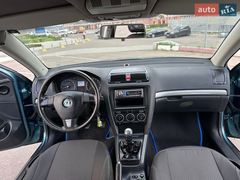Лифтбек Skoda Octavia 2006 в Николаеве