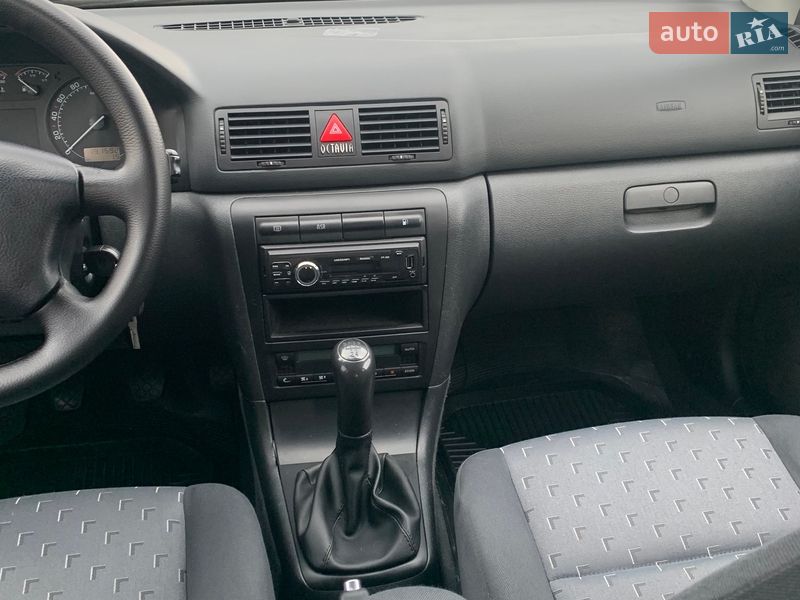 Універсал Skoda Octavia 2005 в Полтаві