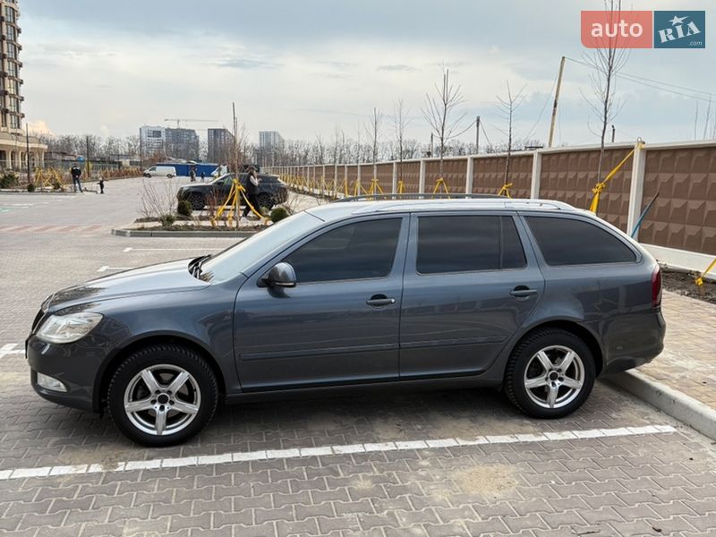 Универсал Skoda Octavia 2010 в Софиевской Борщаговке фото 3 Универсал Skoda Octavia 2010 в Софиевской Борщаговке