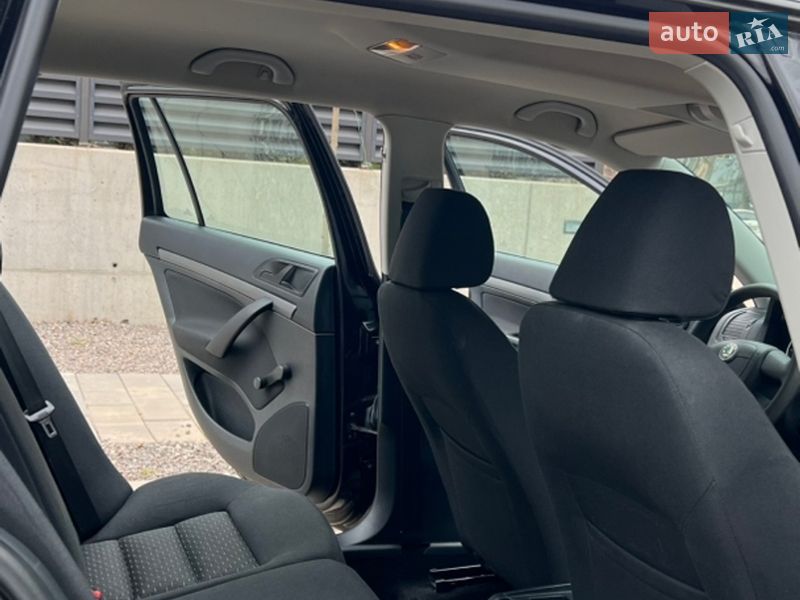 Універсал Skoda Octavia 2010 в Кривому Розі