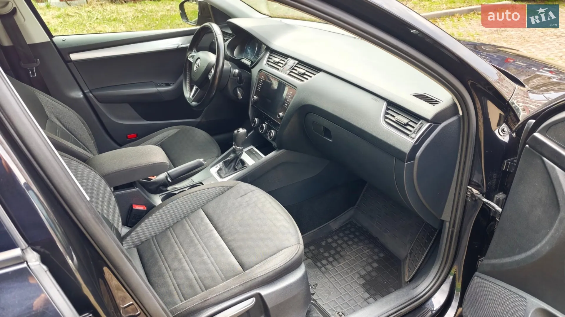 2017 Skoda Octavia - мініатюра 39
