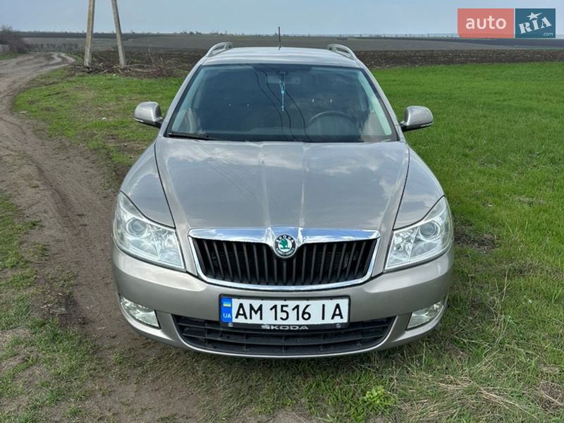 Универсал Skoda Octavia 2011 в Близнюках