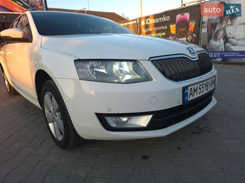 Універсал Skoda Octavia 2014 в Звягелі