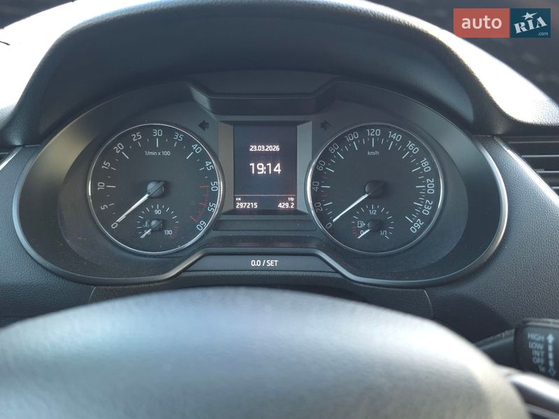 Універсал Skoda Octavia 2014 в Звягелі