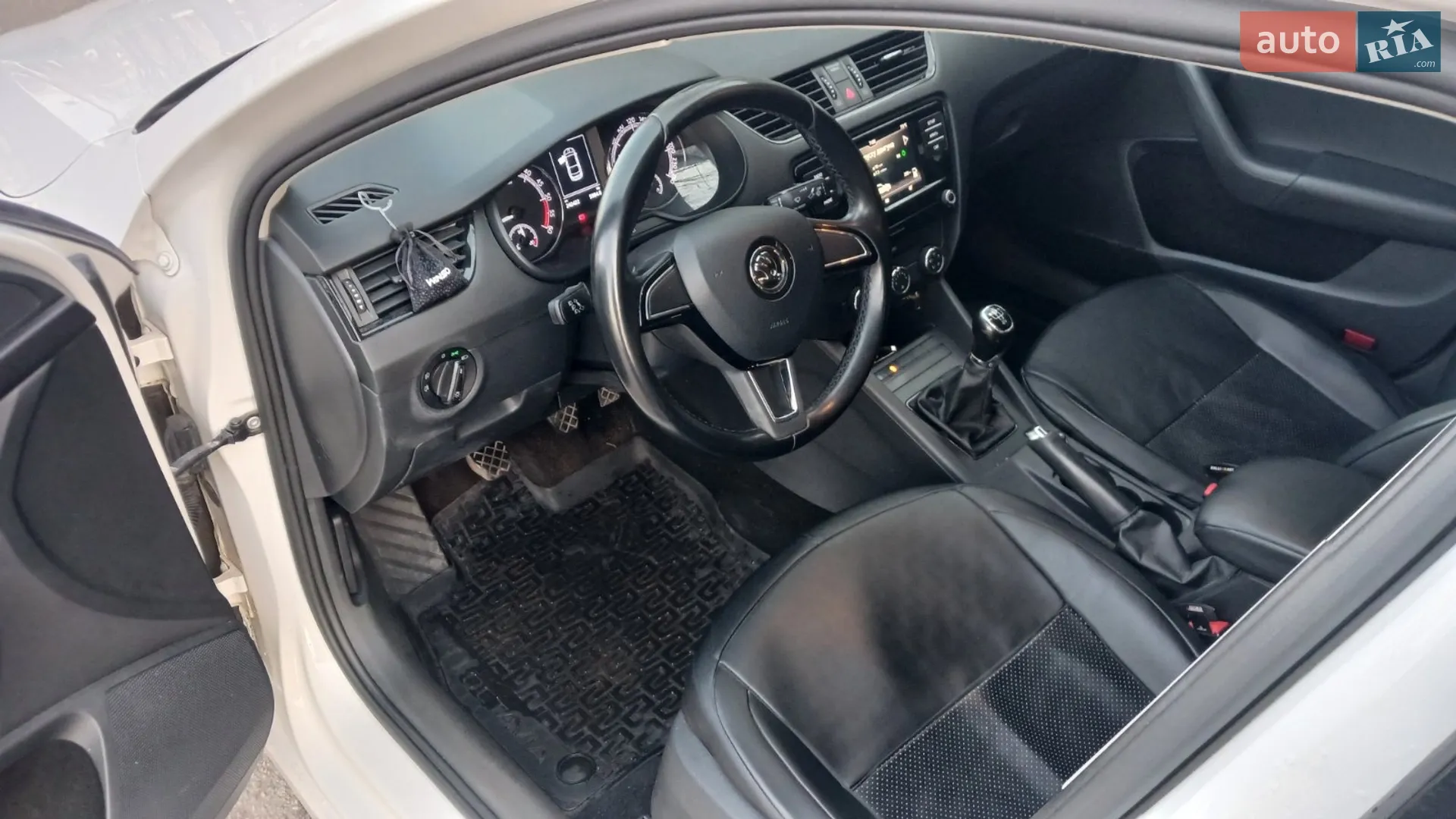 2019 Skoda Octavia - мініатюра 13