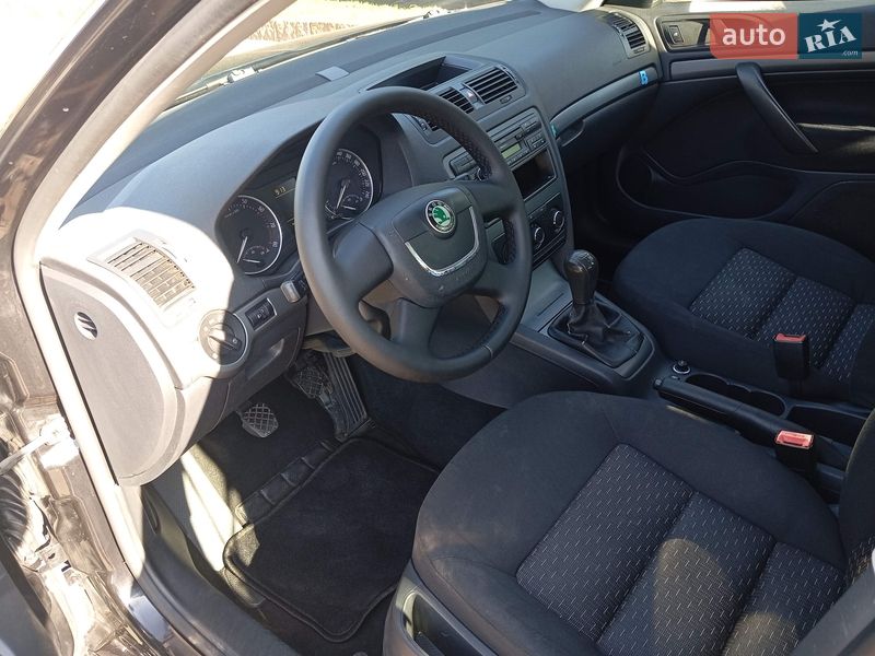 Универсал Skoda Octavia 2009 в Ровно