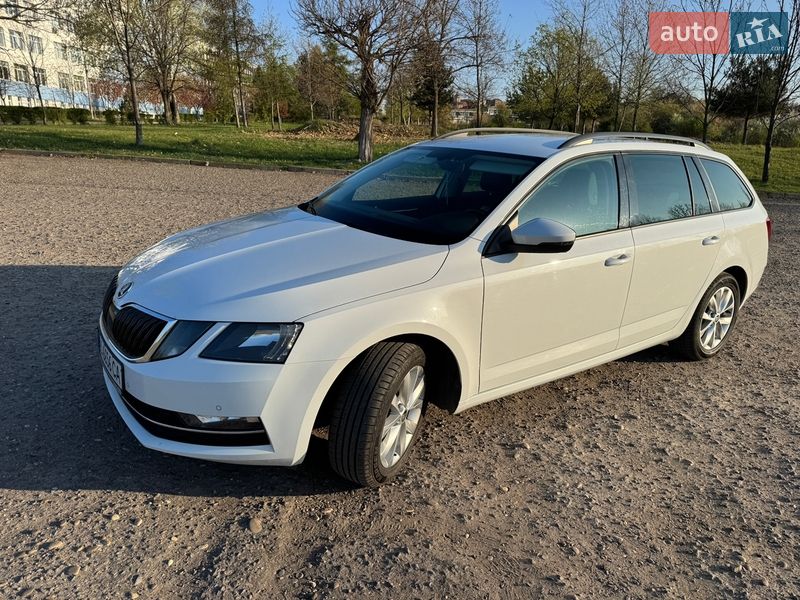 Універсал Skoda Octavia 2019 в Ужгороді