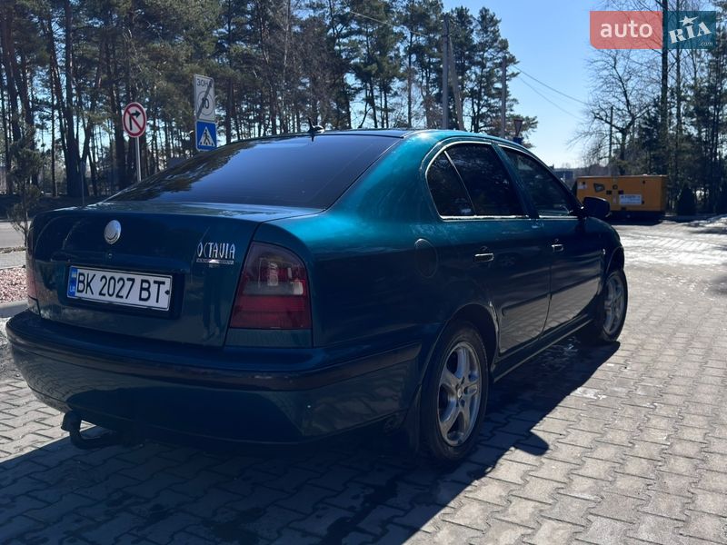 Ліфтбек Skoda Octavia 1999 в Маневичах