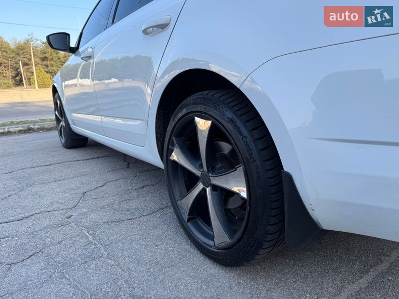 Універсал Skoda Octavia 2014 в Кам'янському