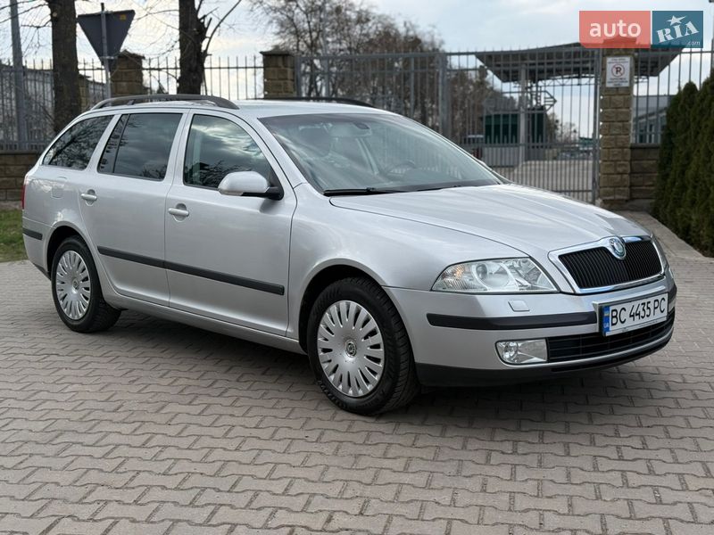 Універсал Skoda Octavia 2007 в Рівному