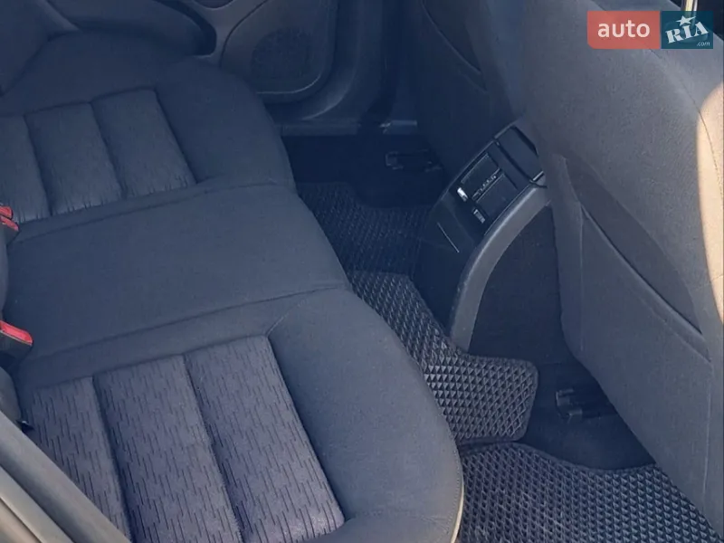 Skoda Octavia 2010 VIN TMBHT61Z3A2118124 фото оголошення 5 з 59
