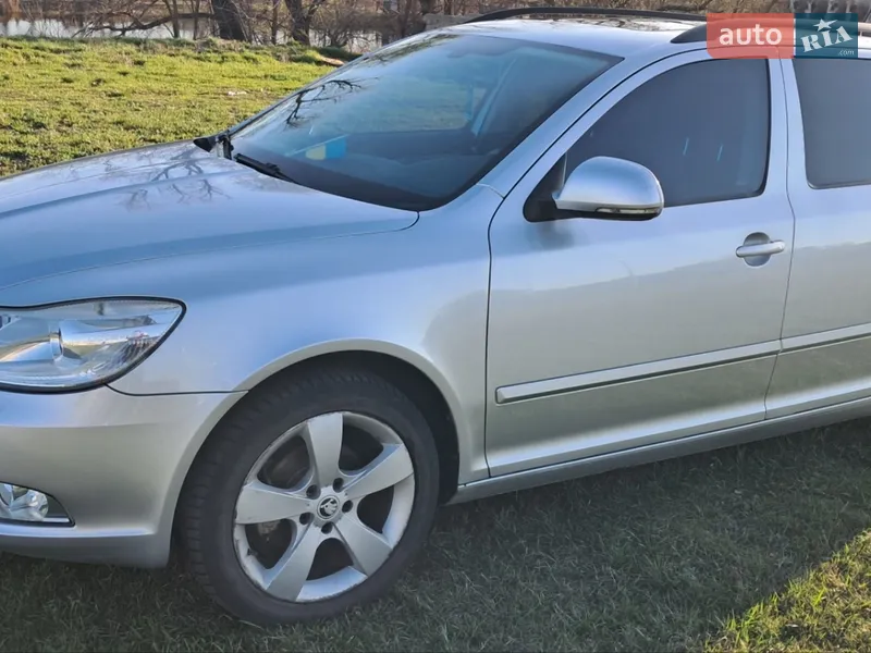Skoda Octavia 2010 VIN TMBHT61Z3A2118124 фото оголошення 2 з 59