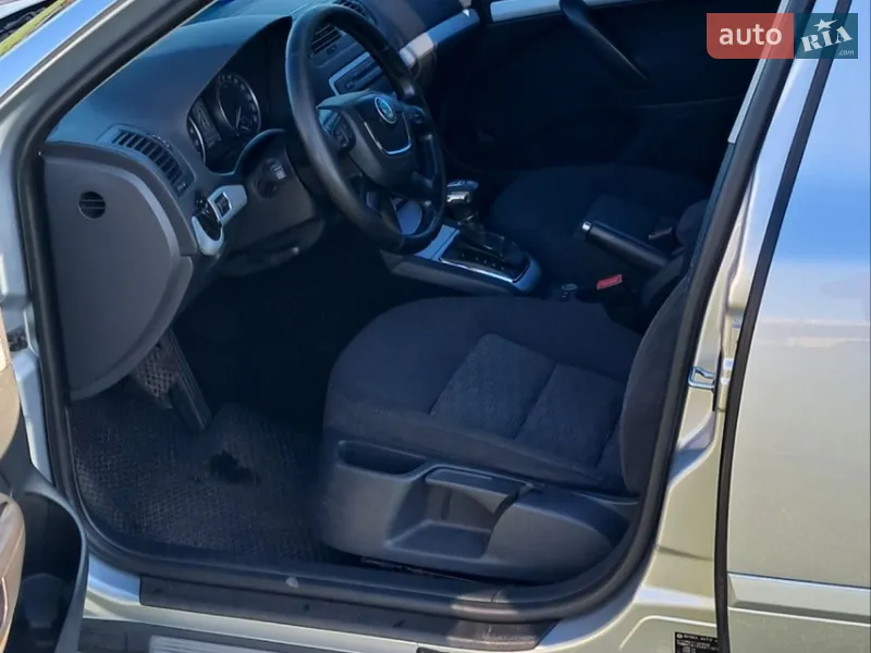 Skoda Octavia 2010 VIN TMBHT61Z3A2118124 фото оголошення 12 з 59