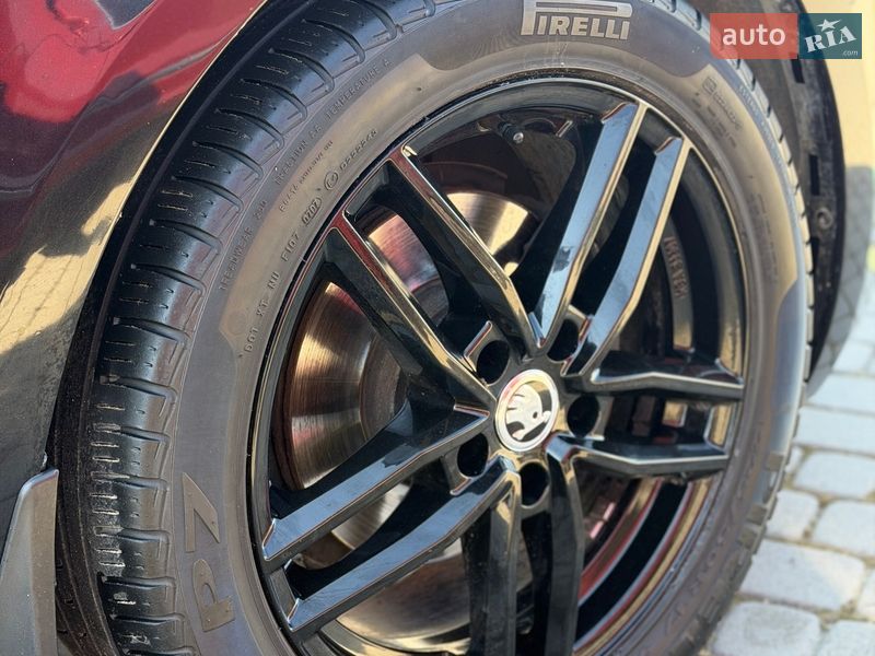 Універсал Skoda Octavia 2019 в Чернівцях