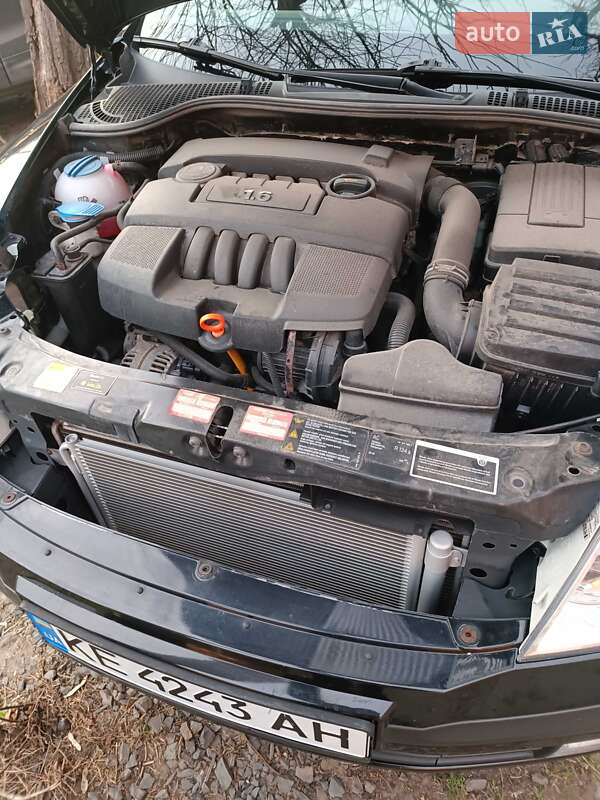 Ліфтбек Skoda Octavia 2006 в Кривому Розі