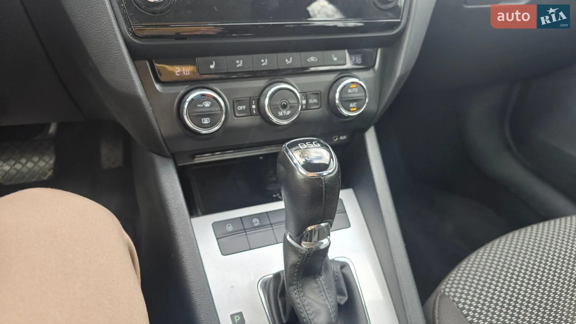 2015 Skoda Octavia - мініатюра 21