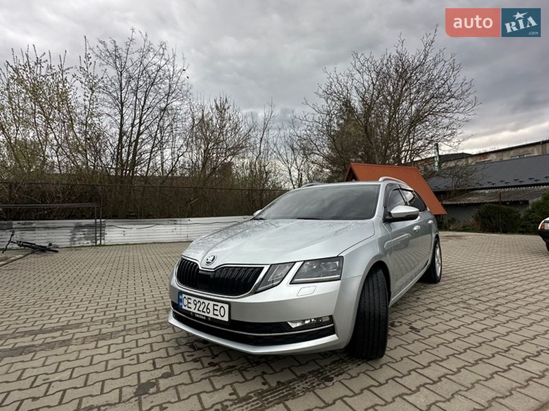 Універсал Skoda Octavia 2018 в Чернівцях