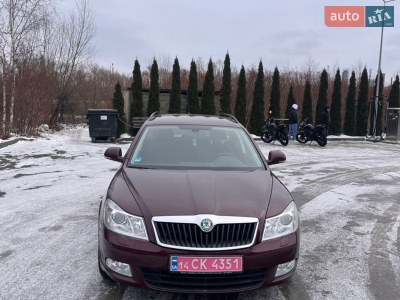 Універсал Skoda Octavia 2009 в Надвірній