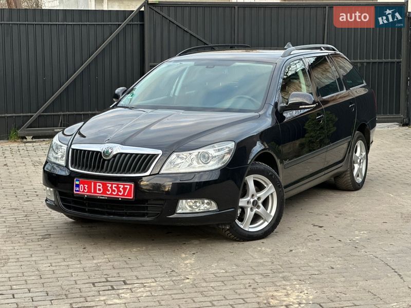 Універсал Skoda Octavia 2012 в Сарнах