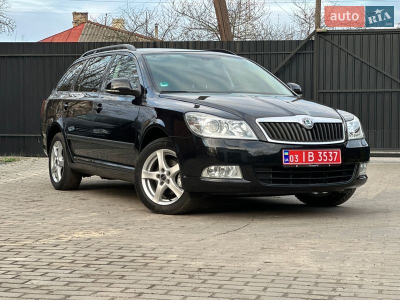 Універсал Skoda Octavia 2012 в Сарнах