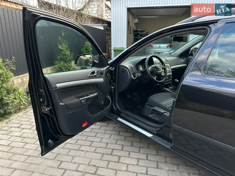 Універсал Skoda Octavia 2012 в Сарнах