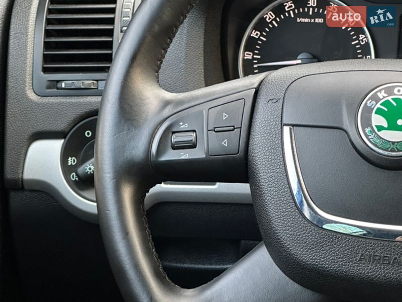 Універсал Skoda Octavia 2012 в Сарнах