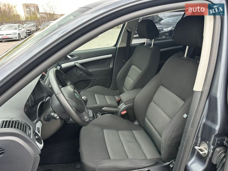 Універсал Skoda Octavia 2008 в Запоріжжі